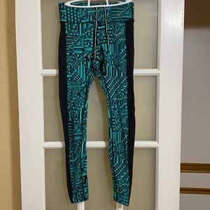 Nike dri-fit leggings - Med